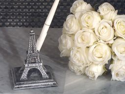 Stunning silver Eiffel Tower pen set