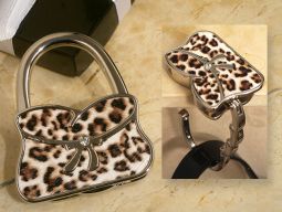 Stylish Handbag holder leopard design