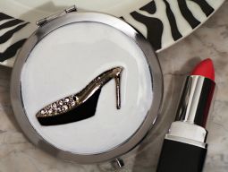 Stylish Compact mirror favor shoe design