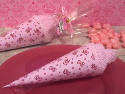 Ice cream towel favor pink teddy bear design
