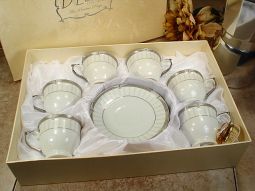6 Cup 6 Saucer In Square Box classic