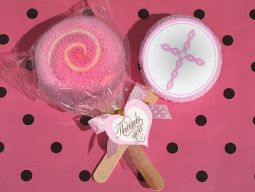 Lollipop towel favor pink Cross design