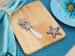 Stylish wood cheese cutting board with starfish design