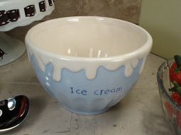Ceramic Ice Cream Bowl Blue - SOLD OUT UNTIL APPROX 11-20