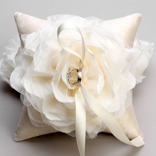 Ring Pillow Isabella Style Toccabile Ring Pillow Isabella Style