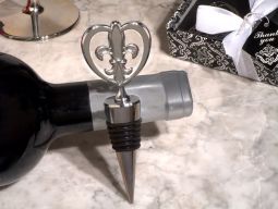 Stylish Fleur de lis silver bottle stopper