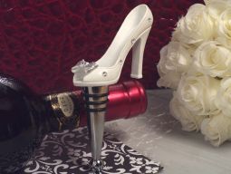 Belle of the ball dazzling Shoe design bottle stopper