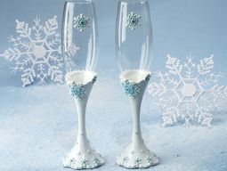 Winter wonderland collection toasting flutes.