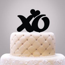 "XO" With Heart Cake Topper